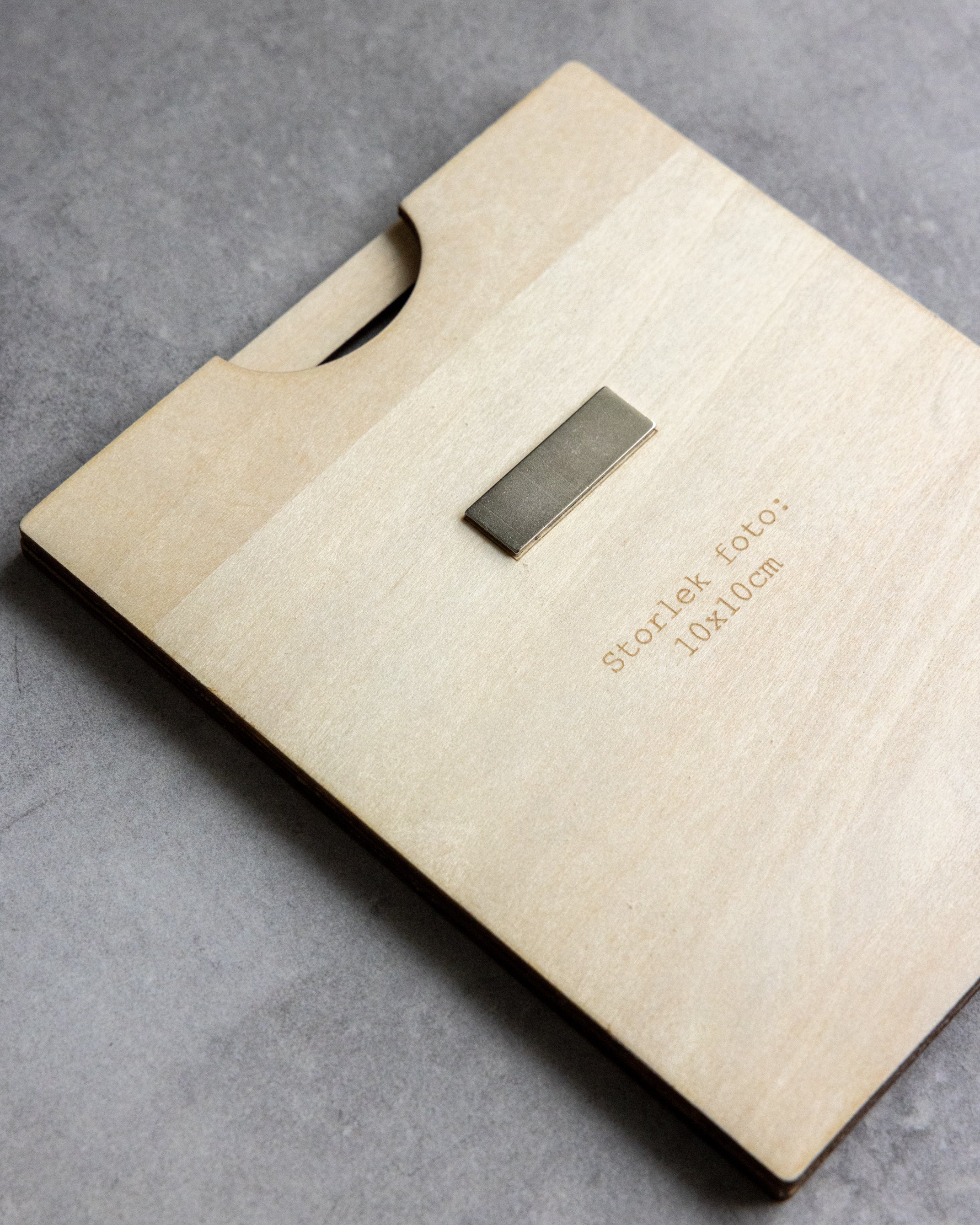 Magnetisk fotoram i trä - personlig fotopresent